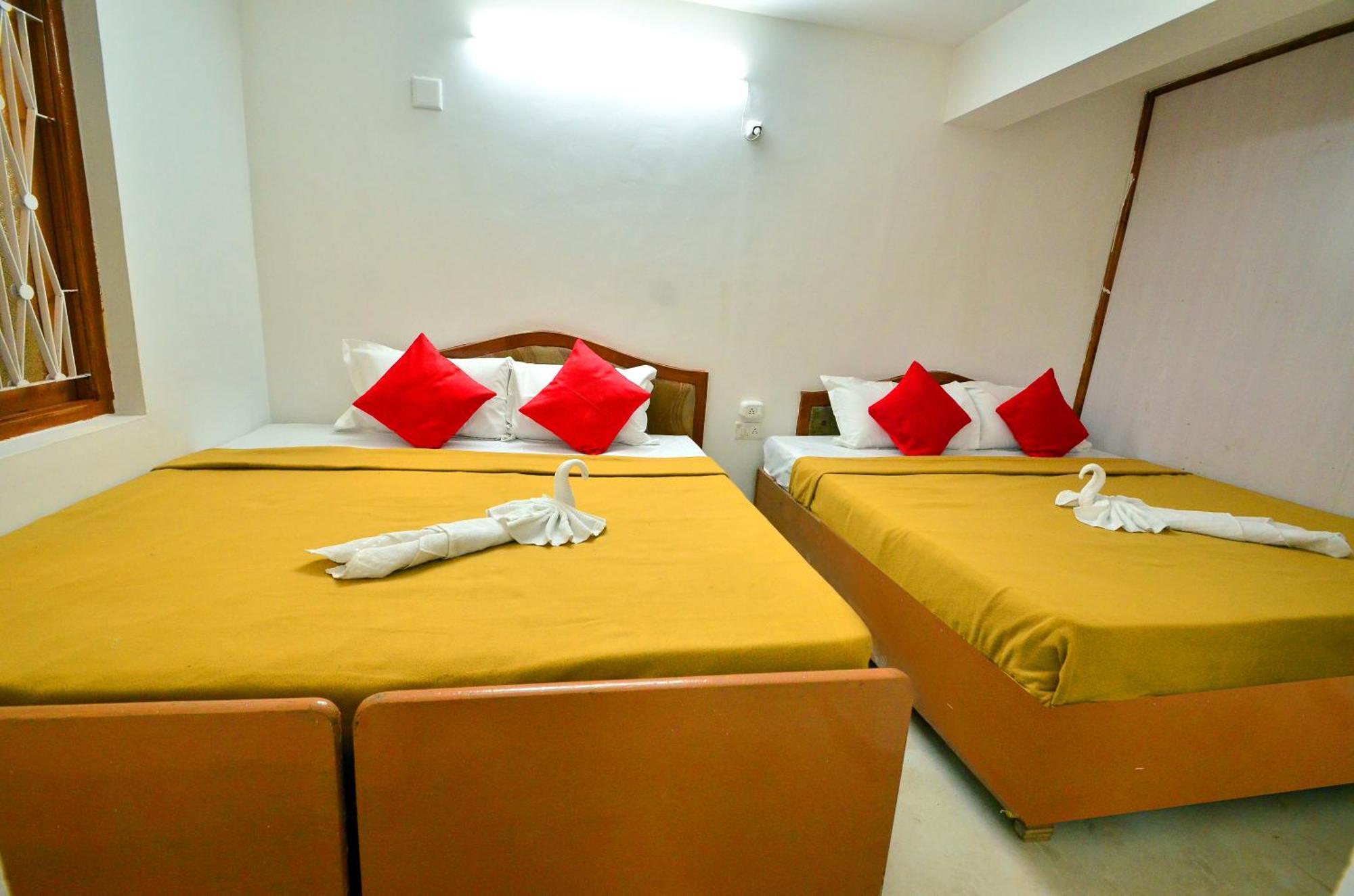 Estay Sk Residency Ooty Bagian luar foto