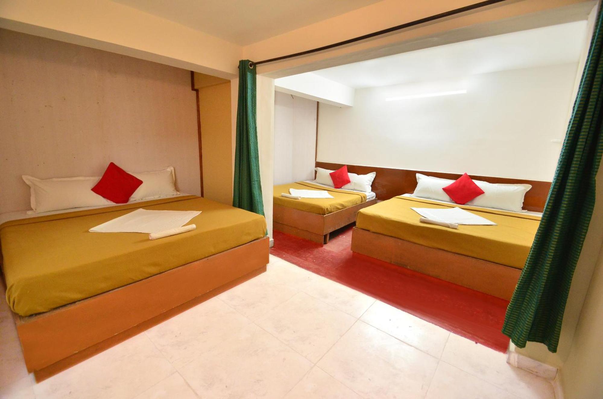 Estay Sk Residency Ooty Bagian luar foto