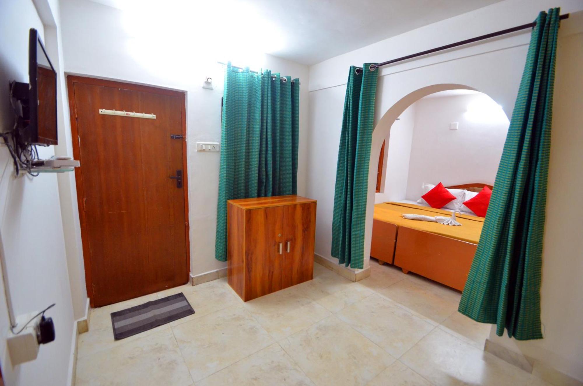 Estay Sk Residency Ooty Bagian luar foto